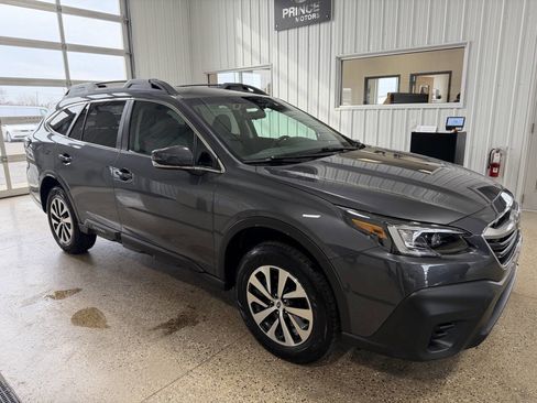 Used 2022 Subaru Outback Premium image 39