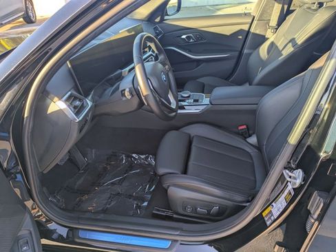 Certified 2024 BMW 330e 330e w/ Convenience Package image 17