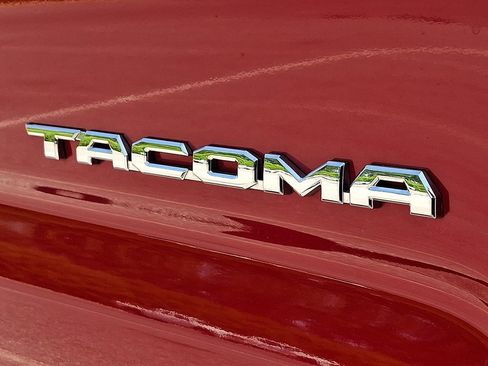 Certified 2023 Toyota Tacoma TRD Sport w/ Technology Package AWD/4WD image 28