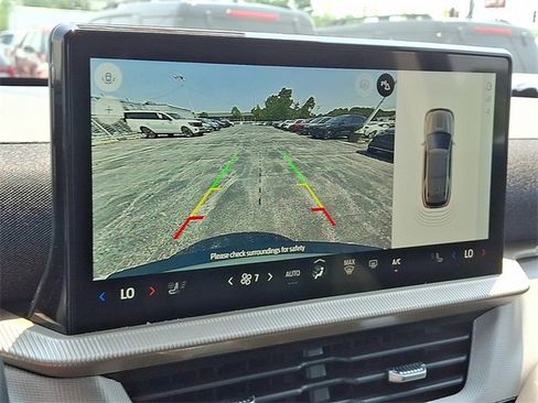 New 2025 Ford Explorer Active w/ Active Comfort Package image 12