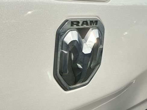 Used 2022 RAM 1500 Laramie AWD/4WD image 10