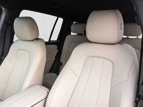 New 2026 Mercedes-Benz GLB 250 4MATIC image 12