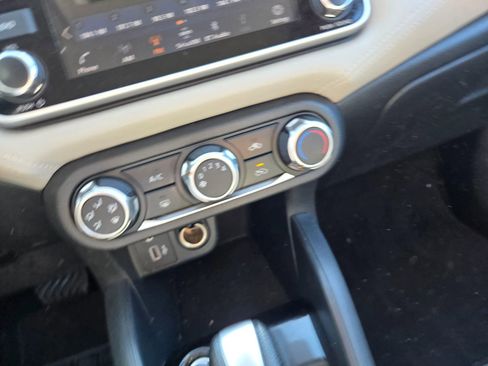 Used 2020 Nissan Versa SV image 24