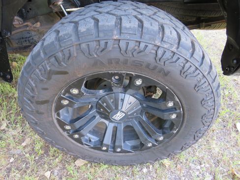 Used 2014 Toyota Tundra Platinum image 28