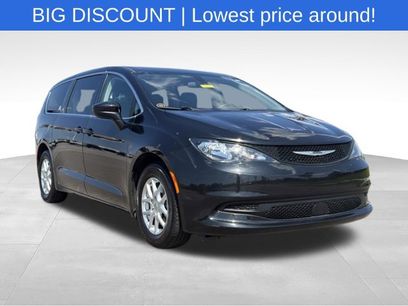 Used 2022 Chrysler Voyager LX