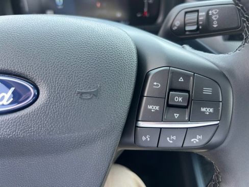 New 2025 Ford Maverick Lariat w/ Black Appearance Package image 23