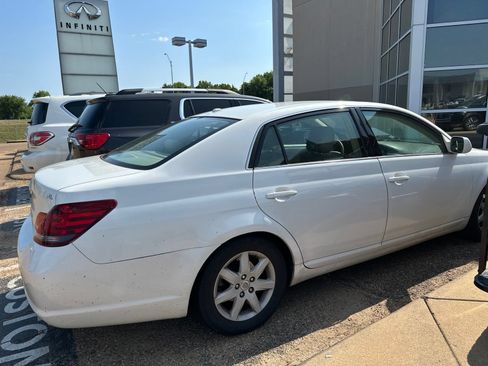 Used 2009 Toyota Avalon XL FWD image 5