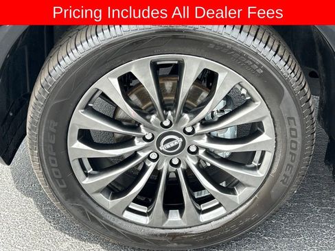 Used 2023 Nissan Armada Platinum w/ Captain's Chairs Package RWD image 27