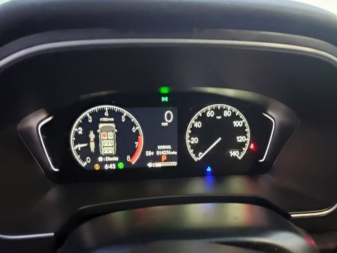 Used 2025 Honda Pilot Touring image 10
