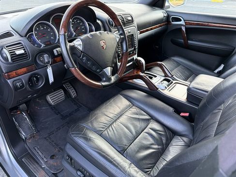 Used 2008 Porsche Cayenne S image 10