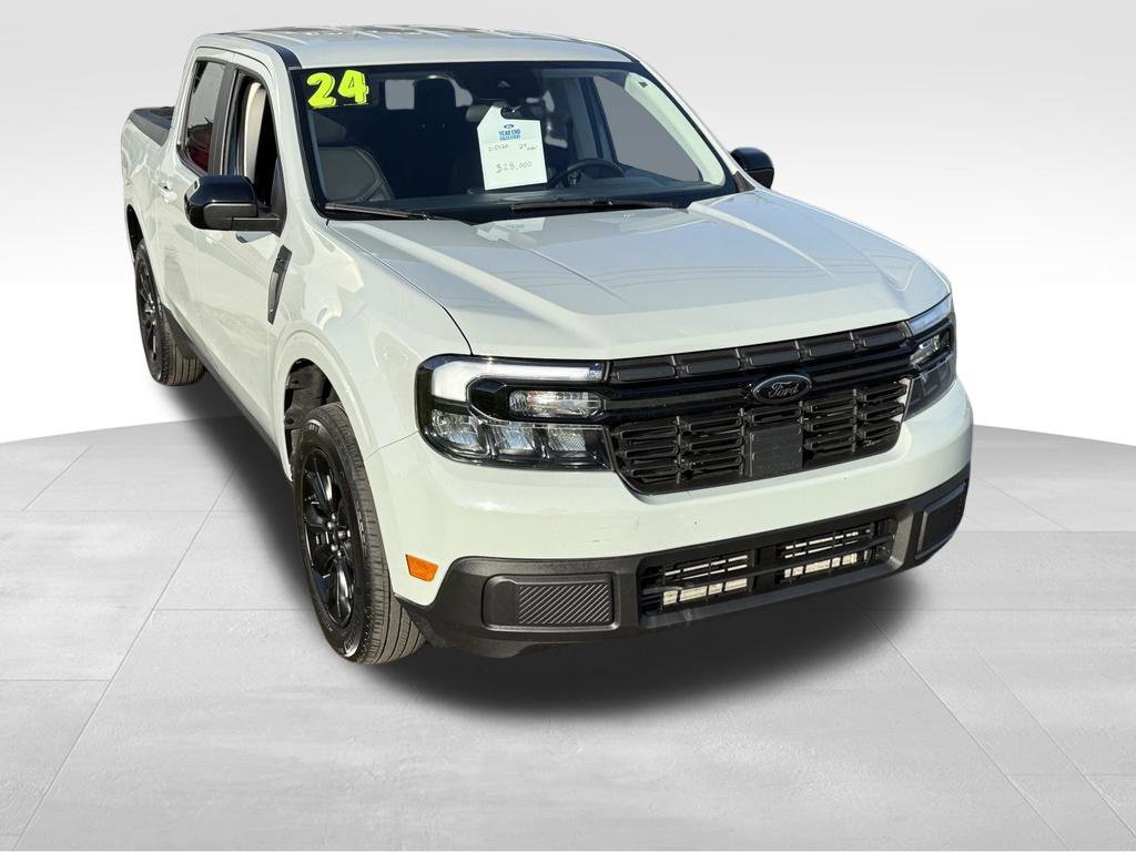 Used 2024 Ford Maverick Lariat w/ Black Appearance Package AWD/4WD image 2
