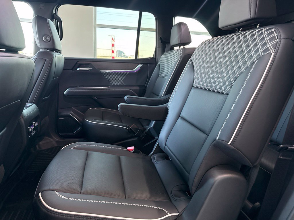 Used 2024 GMC Acadia Denali FWD image 15