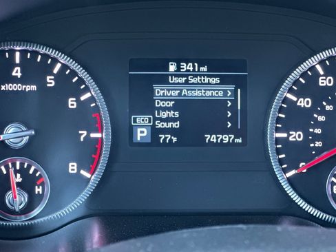 Used 2022 Kia Telluride EX w/ EX Premium Package image 26