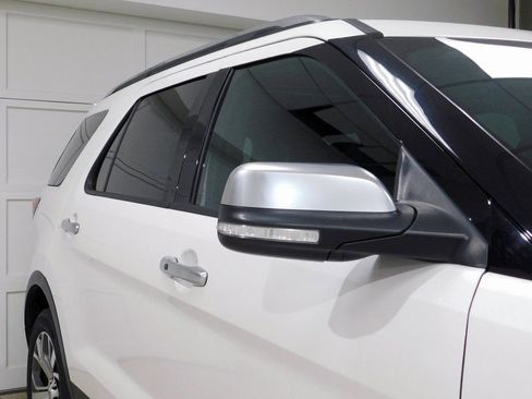 Used 2019 Ford Explorer Platinum image 10