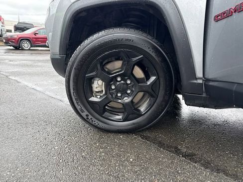 Used 2024 Jeep Compass Trailhawk image 27