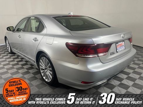 Used 2014 Lexus LS 460 AWD w/ Comfort Package image 9