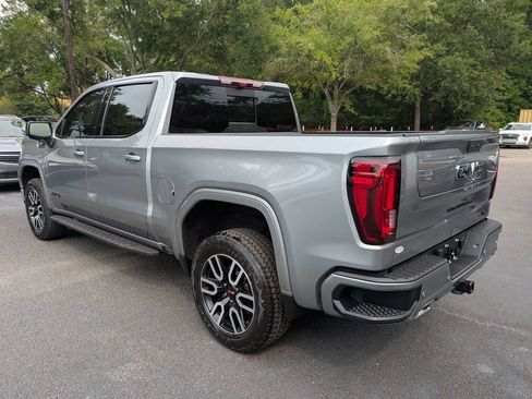 Used 2025 GMC Sierra 1500 AT4 w/ AT4 Premium Package AWD/4WD image 6