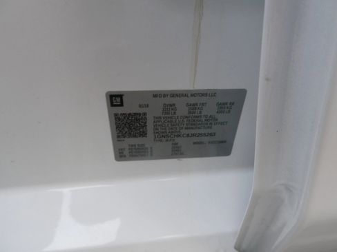 Used 2018 Chevrolet Suburban LT image 12