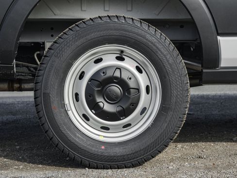 New 2026 Ford Transit 250 148 Medium Roof w/ Load Area Protection Package image 20