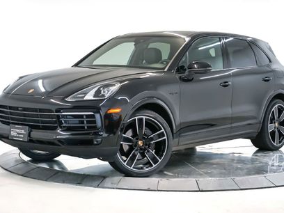 Certified 2023 Porsche Cayenne Platinum Edition