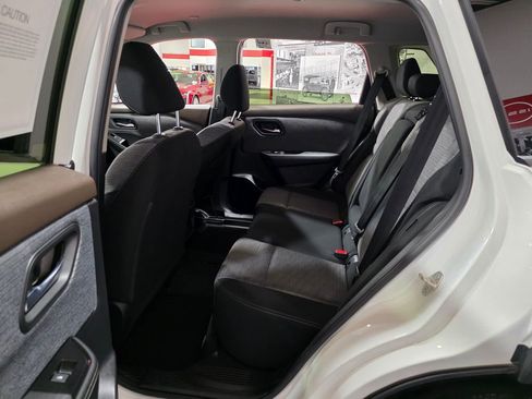 Used 2023 Nissan Rogue SV AWD/4WD image 20
