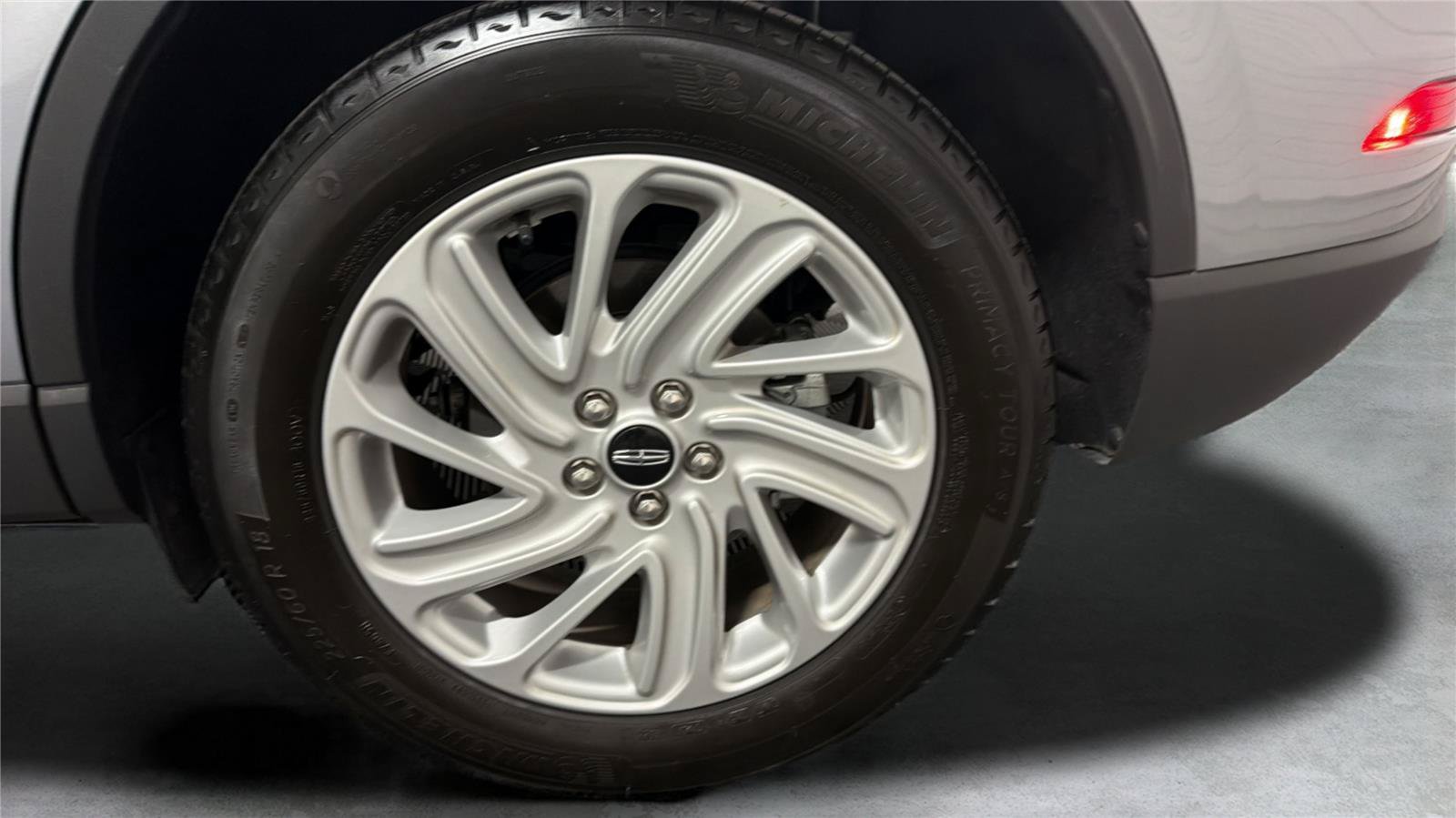 Used 2023 Lincoln Corsair FWD image 24