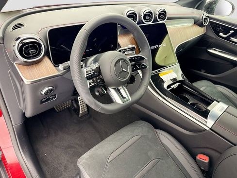 New 2026 Mercedes-Benz GLC 43 AMG 4MATIC image 9