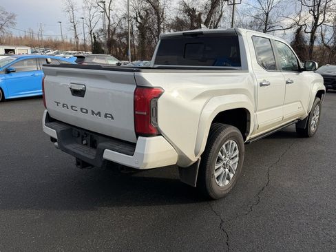 Used 2024 Toyota Tacoma Limited image 7