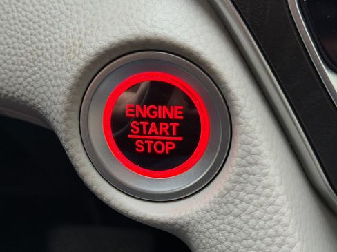 Used 2019 Honda Accord EX image 18