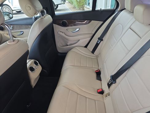 Used 2015 Mercedes-Benz C 300 Sedan image 14