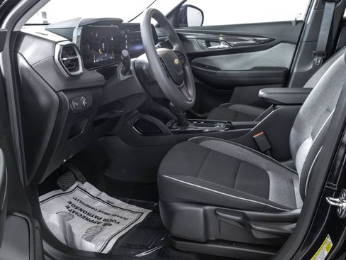 Used 2026 Chevrolet TrailBlazer LS w/ LS Convenience Package FWD image 7