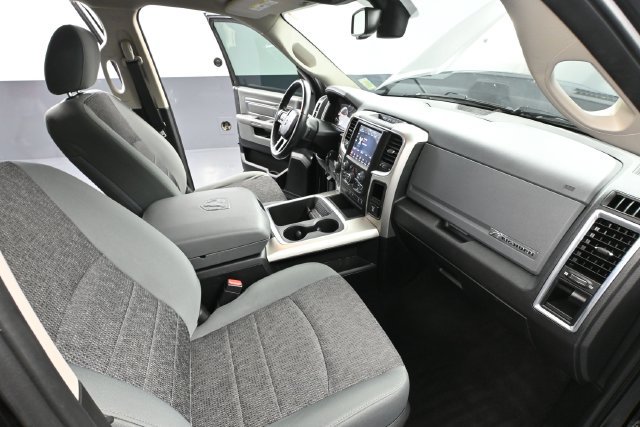 Used 2018 RAM 1500 Big Horn AWD/4WD image 36