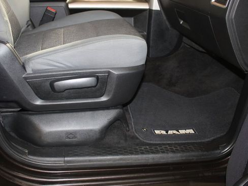 Used 2017 RAM 1500 Big Horn image 11