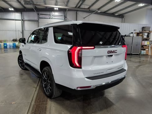 Used 2026 GMC Yukon Elevation w/ Elevation Premium Package AWD/4WD image 4