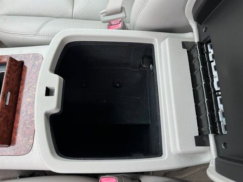 Used 2008 Chevrolet Tahoe LTZ w/ LTZ Preferred Equipment Group image 26