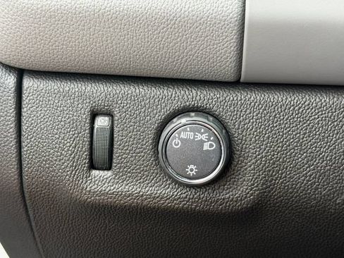 Used 2021 Chevrolet Colorado W/T RWD image 23