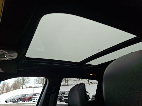 Certified 2024 Jeep Compass Trailhawk w/ Trailhawk Elite Group image 14