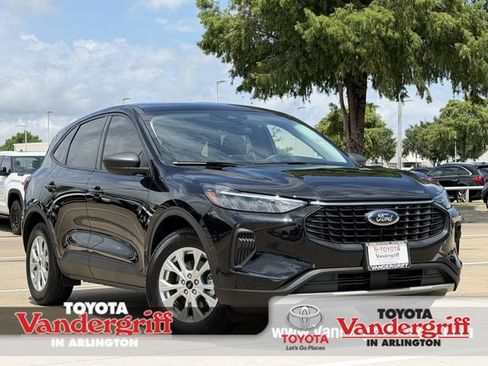 Used 2025 Ford Escape Active FWD image 1