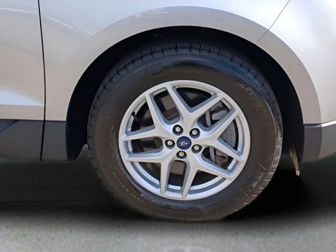 Used 2022 Ford Edge SEL image 25