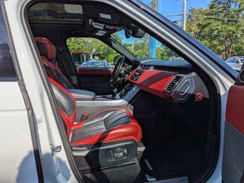 Used 2018 Land Rover Range Rover Sport HSE Dynamic AWD/4WD image 28
