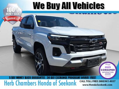 Used 2023 Chevrolet Colorado Z71 w/ Z71 Convenience Package 2