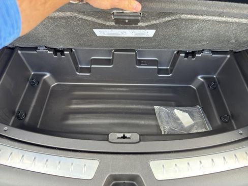 Used 2024 Buick Enclave Premium image 32