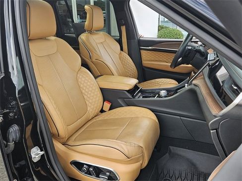 Used 2023 Jeep Grand Cherokee Summit w/ Adv Protech Group IV image 17