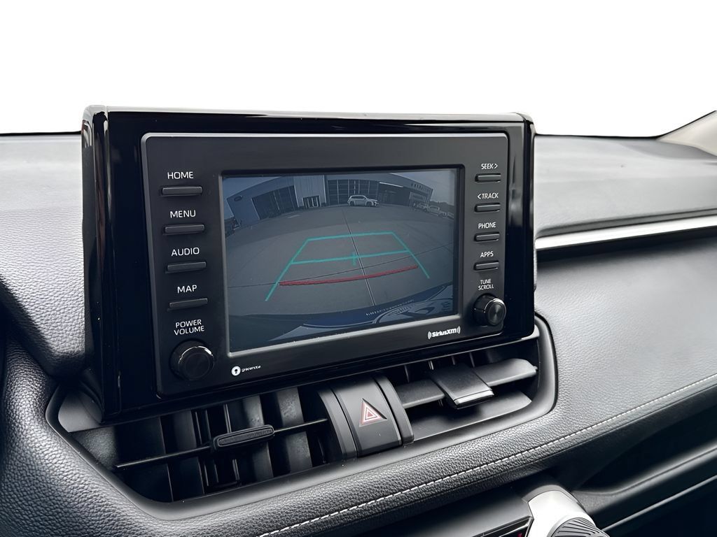 Used 2022 Toyota RAV4 XLE FWD image 16