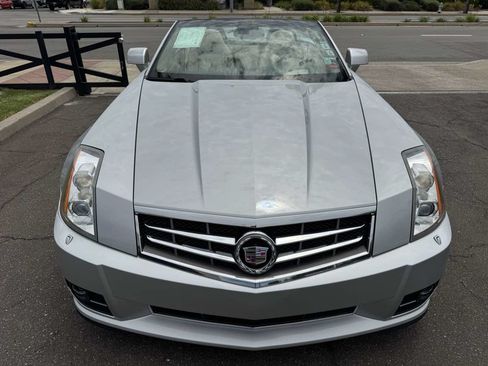 Used 2009 Cadillac XLR RWD image 15