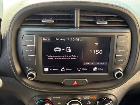Used 2025 Kia Soul LX w/ LX Technology Package FWD image 20