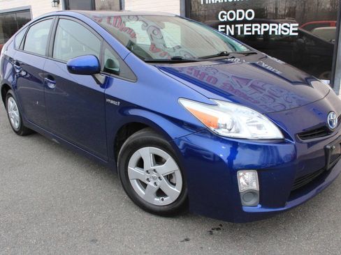 Used 2011 Toyota Prius Five image 10