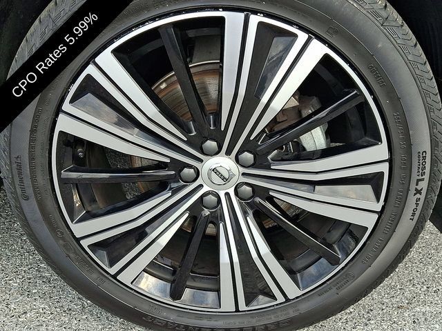 Certified 2023 Volvo XC60 B5 Plus w/ Climate Package AWD/4WD image 10