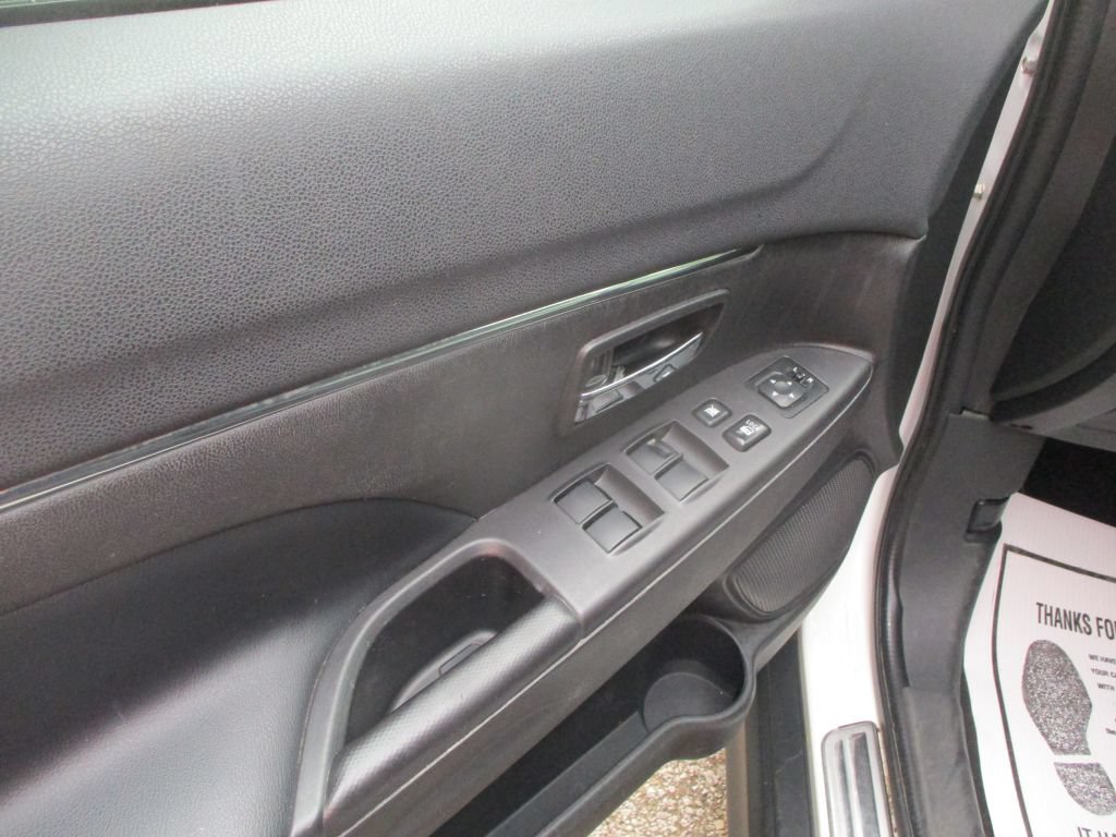 Used 2015 Mitsubishi Outlander Sport GT FWD image 9