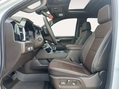 New 2026 GMC Sierra 1500 Denali w/ Denali Reserve Package AWD/4WD image 9